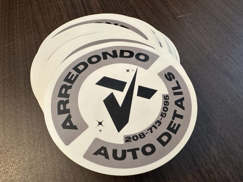 Customized Sticker Print & Cut Customized Sticker Print & Cut