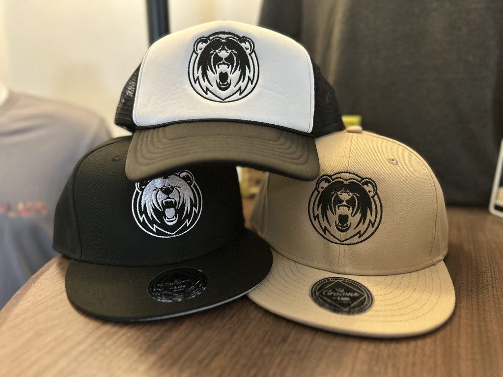 Embroidered Snapback Hats Custom hats with embroidery, different colors of thread